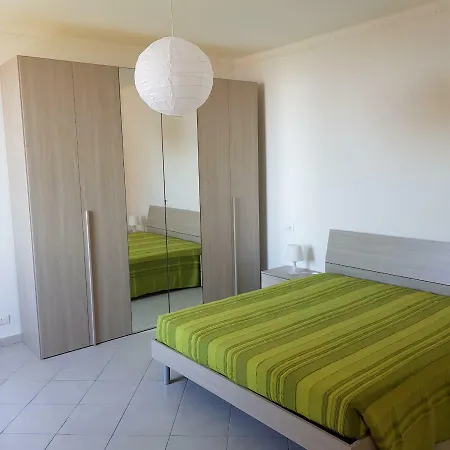 Apartman La Frate Casa Vacanza *